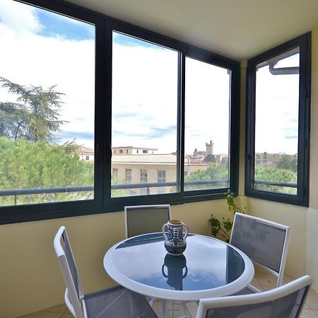 Appartement dans résidence avec piscine et parking Uzès Exterior foto